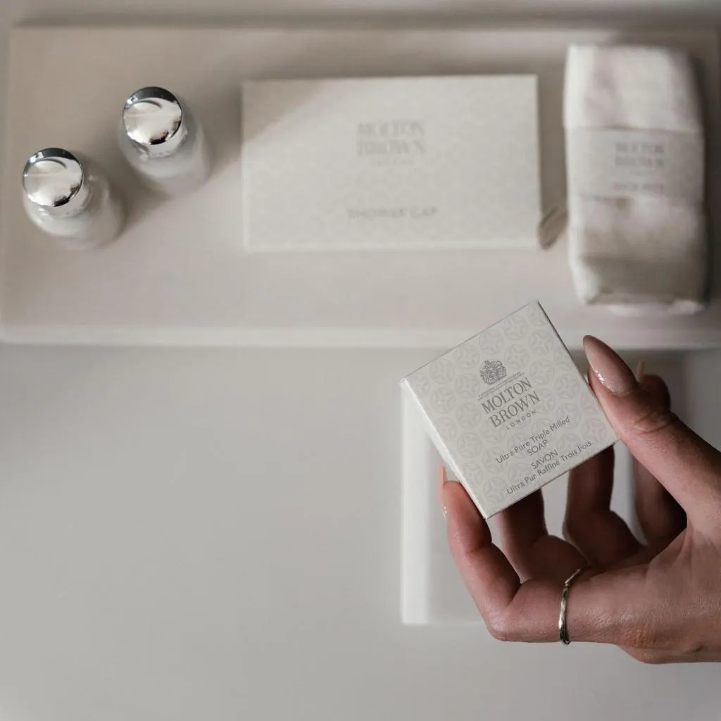 SUITE BUSINESS QUEEN BED Room, Montenapoleone Suites, Milan
