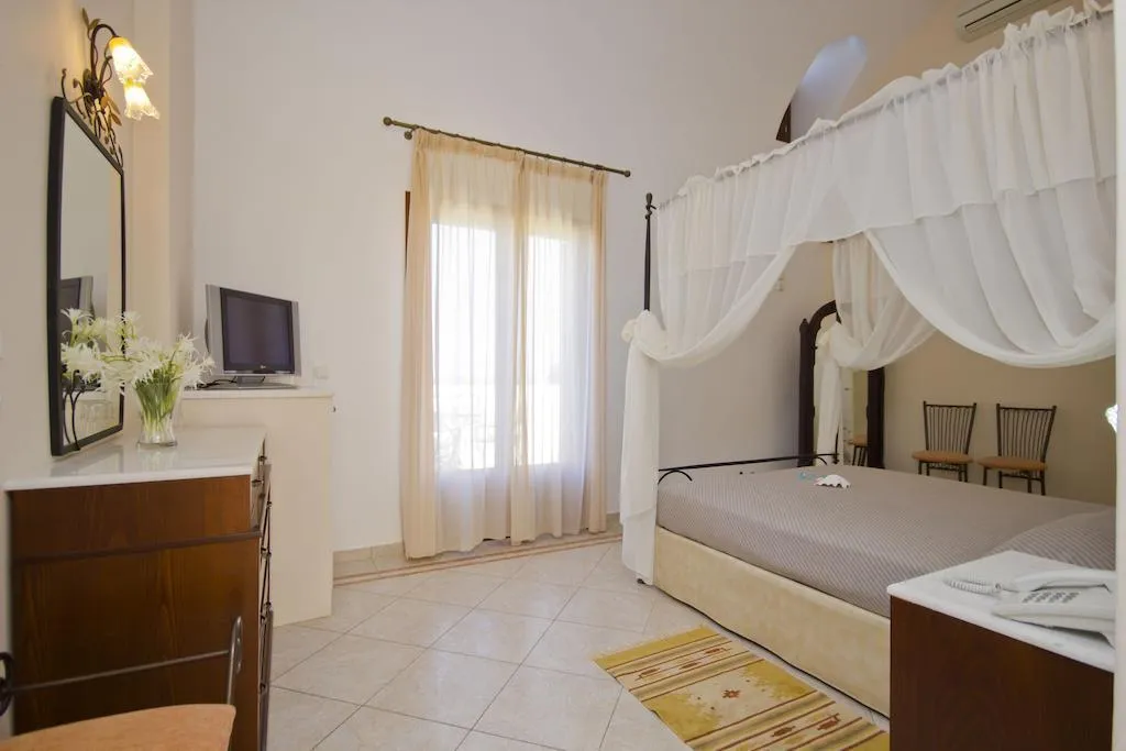 Double or Twin STANDARD Room, Epavlis Hotel & Spa, Santorini