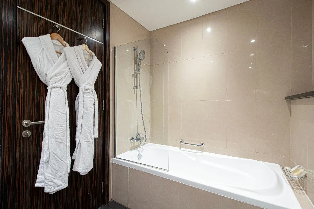 APARTMENT ONE BEDROOM WITH VIEWS Room, Songs Of The Lake By Lagom In Bonnington Tower, Dubai