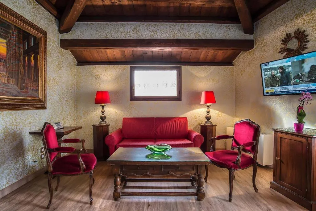SUITE QUEEN SIZE BED Room, La Fenice et des Artistes, Venice