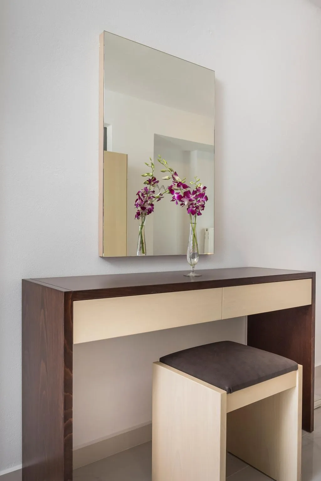 STUDIO CLASSIC QUEEN BED Room, Esplanade Apartments, Crete