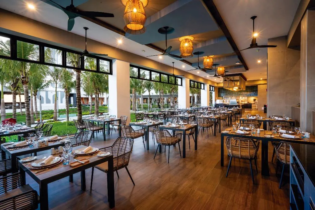 Restaurant, Riu Palace Kukulkan - Adults Only - All Inclusive, Cancun Area