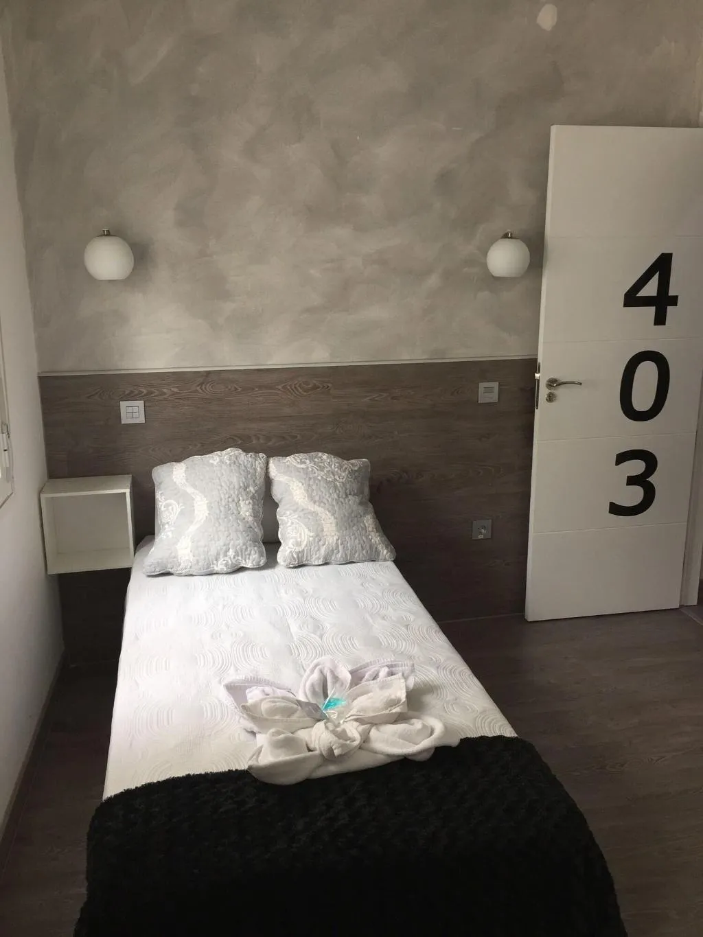 Room, Hostal Meyra, Madrid