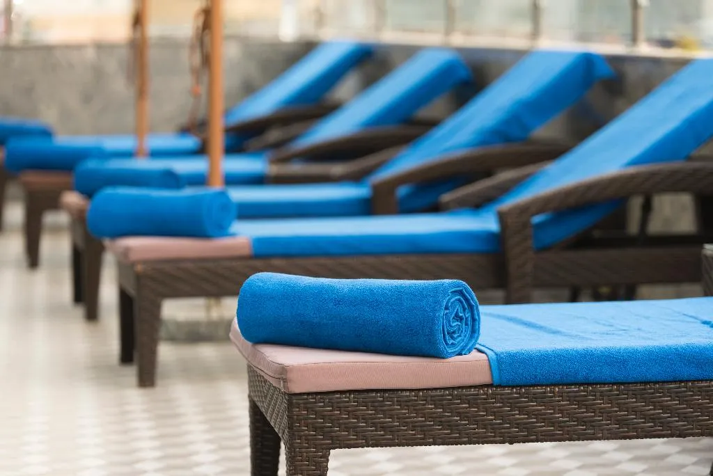 Pool, Golden Tulip Media Hotel, Dubai