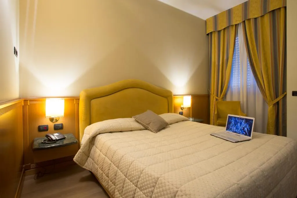 TRIPLE STANDARD Room, Airport Motel Malpensa, Milan