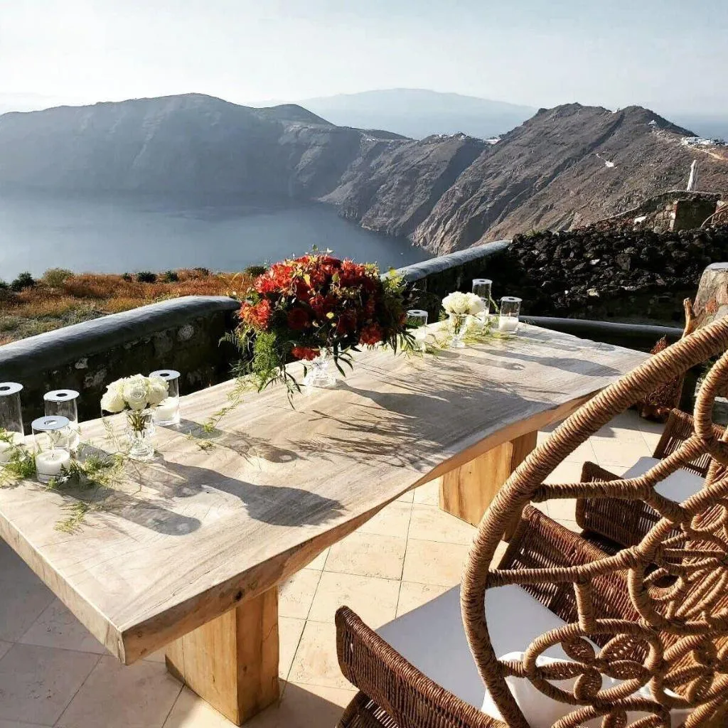 Sports and Entertainment, White Pearl Cavalieri, Santorini