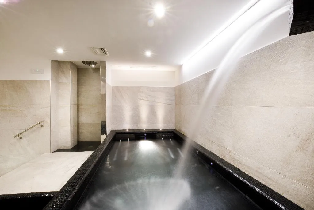 Sports and Entertainment, Villa Fiorella Art Hotel, Naples