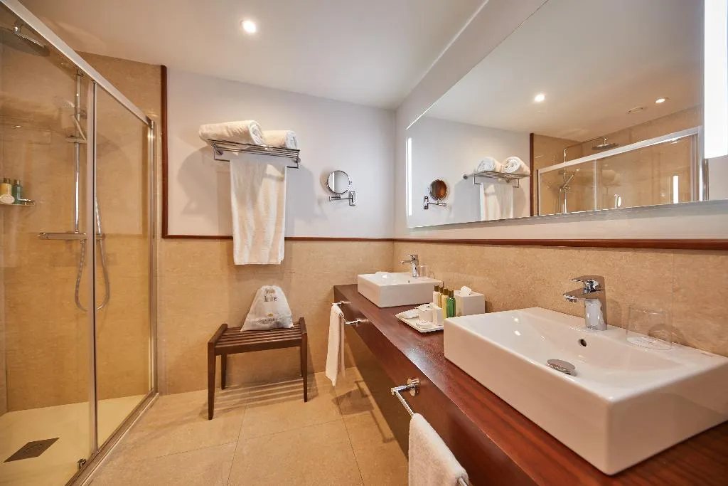 DOUBLE SINGLE USE DELUXE Room, Secrets Mallorca Villamil Resort & Spa Only Adults, Majorca
