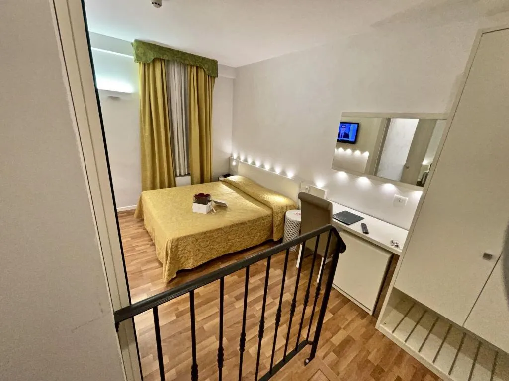 Double or Twin CITY VIEW Room, Hotel Al Vivit, Venice