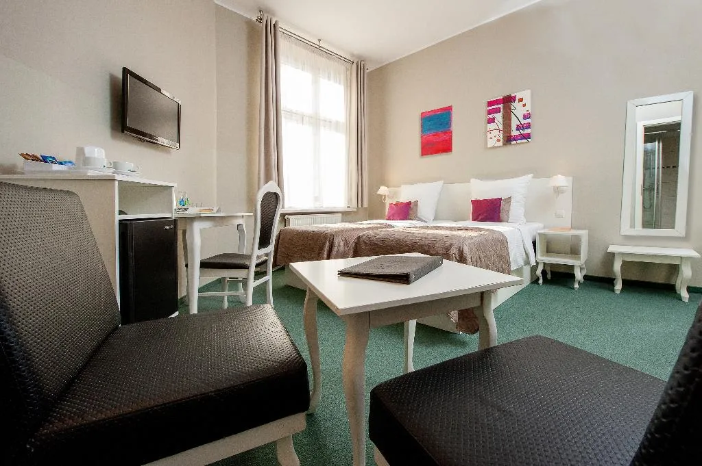TRIPLE STANDARD Room, Leone Aparthotel, Krakow