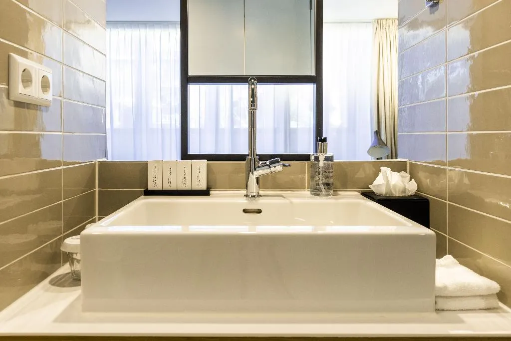 DOUBLE STANDARD Room, Hotel De Hallen, Amsterdam