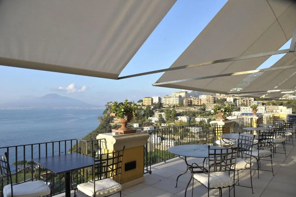 Restaurant, Grand Hotel Angiolieri, Naples