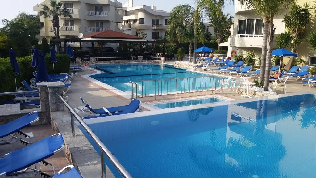 Pool, Poseidonia, Rhodes