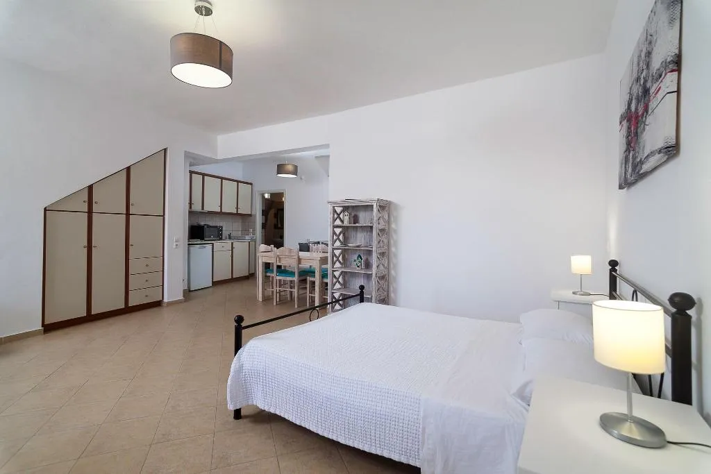 Room, Aelia Suites, Santorini