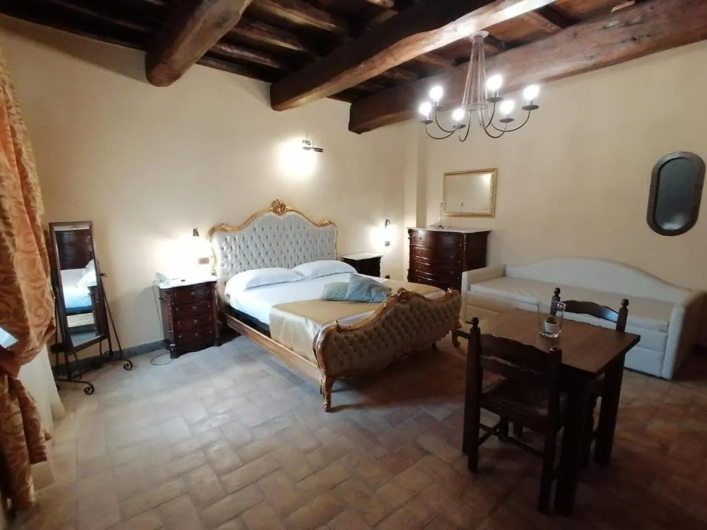 JUNIOR SUITE STANDARD Room, Hotel Relais Castrum Bocce, Rome