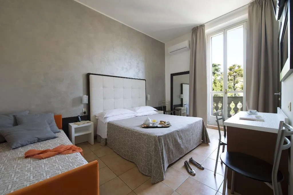 Room, Hotel Delizia Milano, Milan