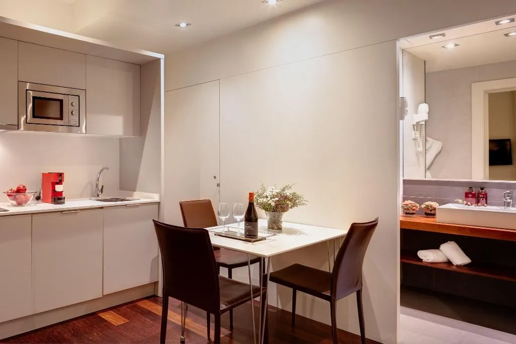 TWIN INNER Room, Duquesa Suites, Barcelona
