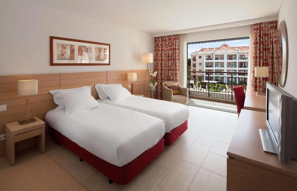APARTMENT POOL VIEW TWO BEDROOMS Room, Hilton Vilamoura As Cascatas Golf Resort & Spa, Algarve