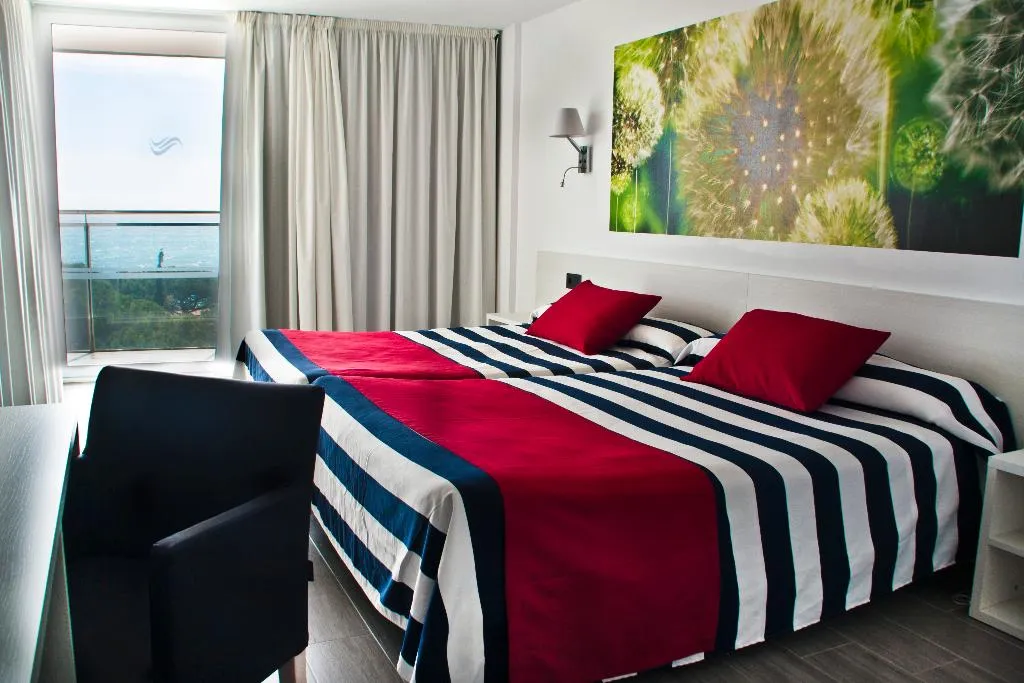 TRIPLE SEA VIEW Room, Hotel Europa & Spa, Costa Brava