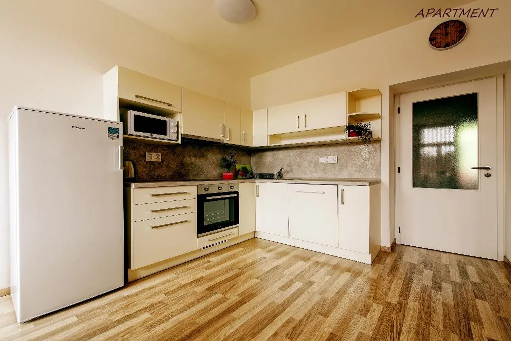 APARTMENT TWO BEDROOMS Room, Otakar, Prague