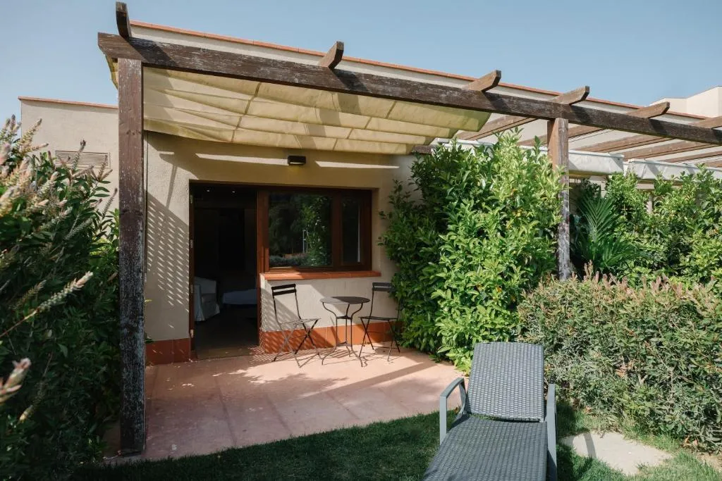 SUITE GARDEN VIEW Room, Hotel Mas Salagros EcoResort & Aire Ancient Baths, Barcelona