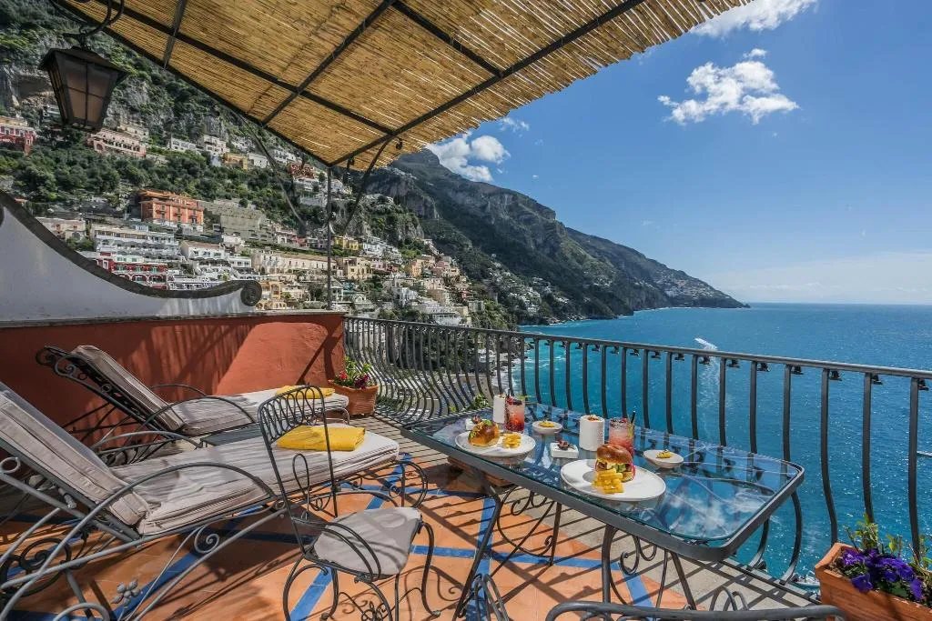 DOUBLE SUPERIOR SEA VIEW Room, Miramare, Naples