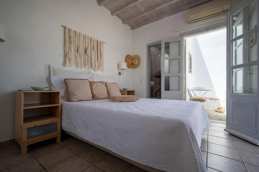 DOUBLE DELUXE WITH BALCONY Room, Mykonos Twins, Mykonos