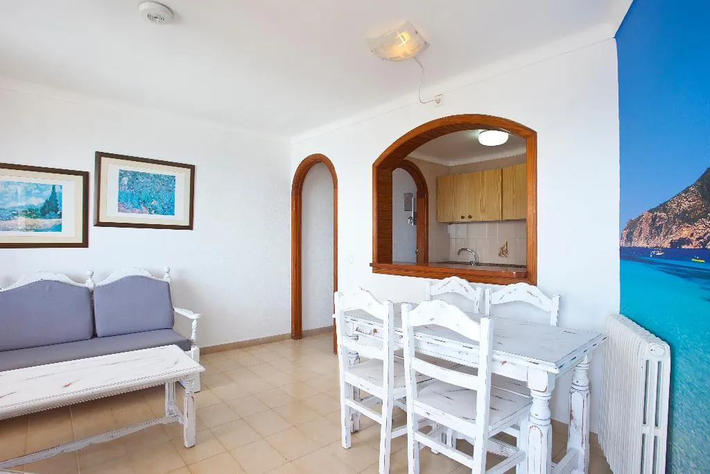 APARTMENT TWO BEDROOMS Room, Apartamentos Sol y Mar, Majorca