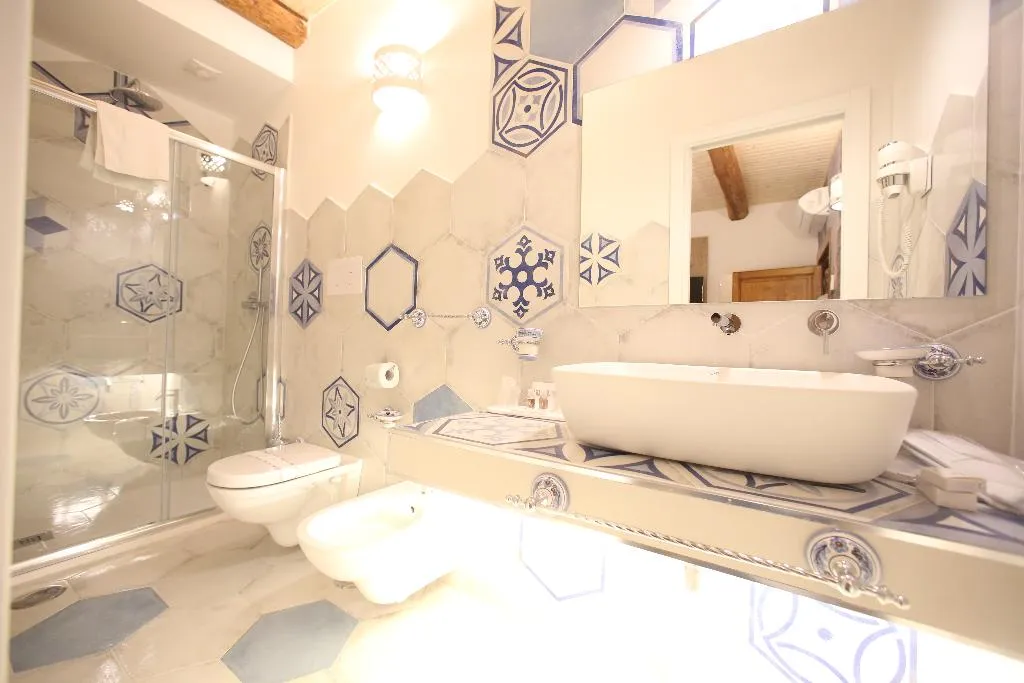 DOUBLE COMFORT Room, Relais Piazza del Plebiscito, Naples