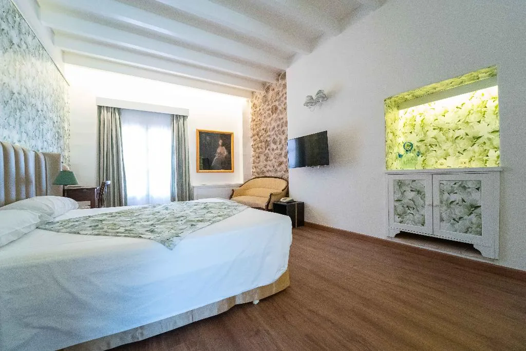 Double or Twin WITH TERRACE Room, Hotel Rural S'Olivaret, Majorca