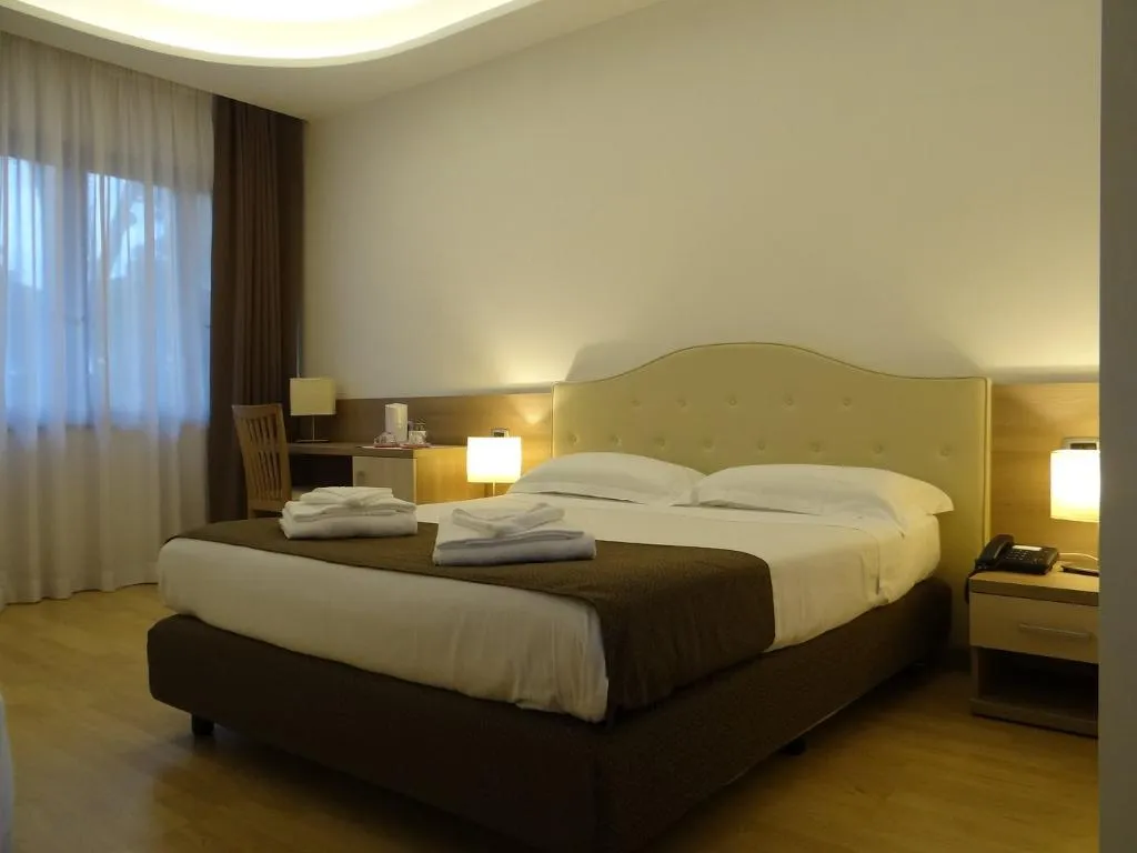 DOUBLE ECONOMY Room, Hotel Boomerang, Rome