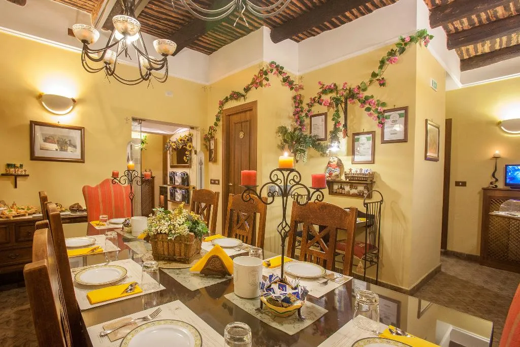 Restaurant, B&B Alloggio dei Vassalli, Naples