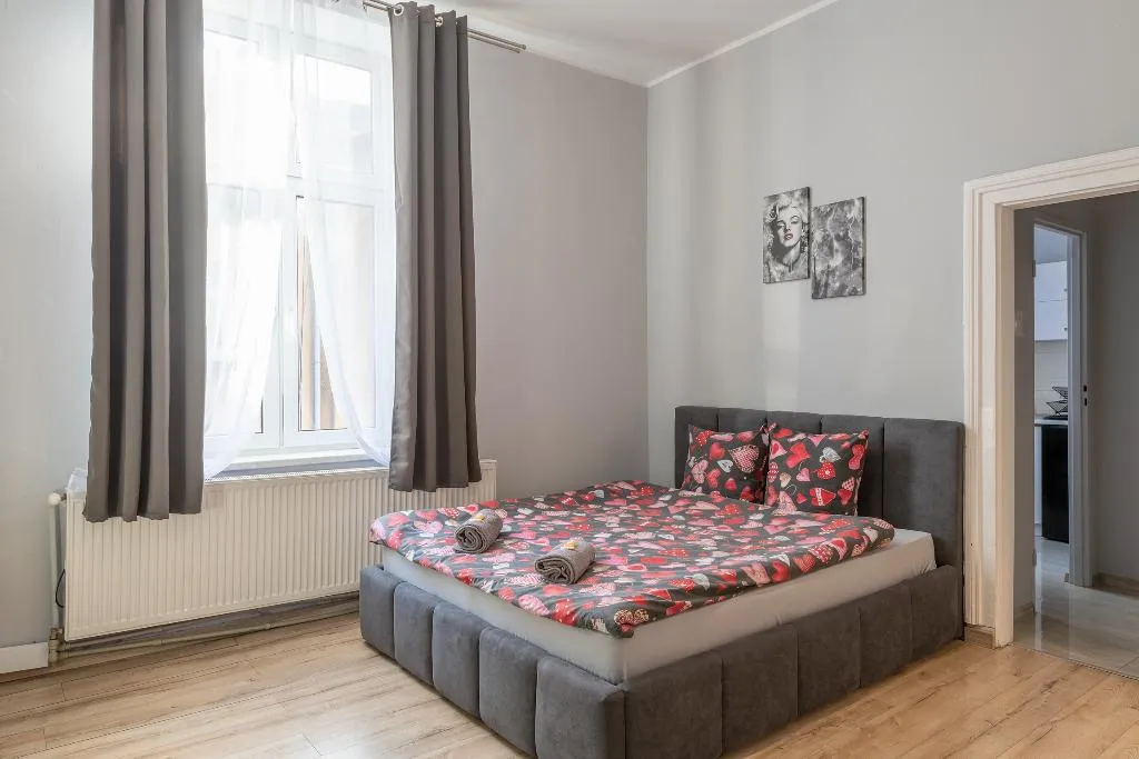 Room, 70s Guest room, Krakow
