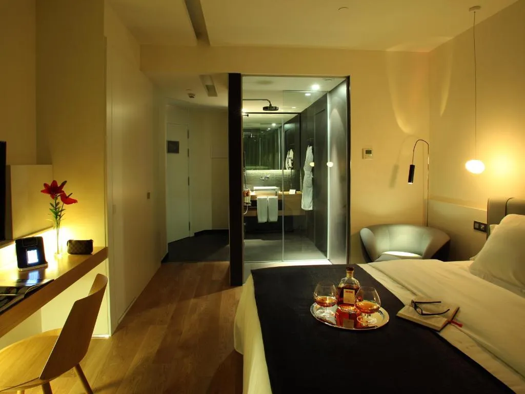 Double or Twin DELUXE Room, Ohla Barcelona, Barcelona