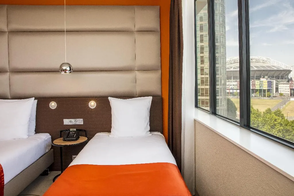 TWIN STANDARD Room, Holiday Inn Amsterdam-Arena Towers, Amsterdam