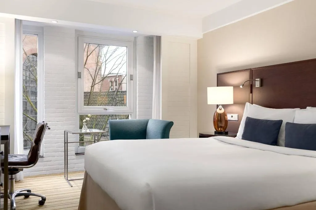 Room, Renaissance Amsterdam Hotel, Amsterdam