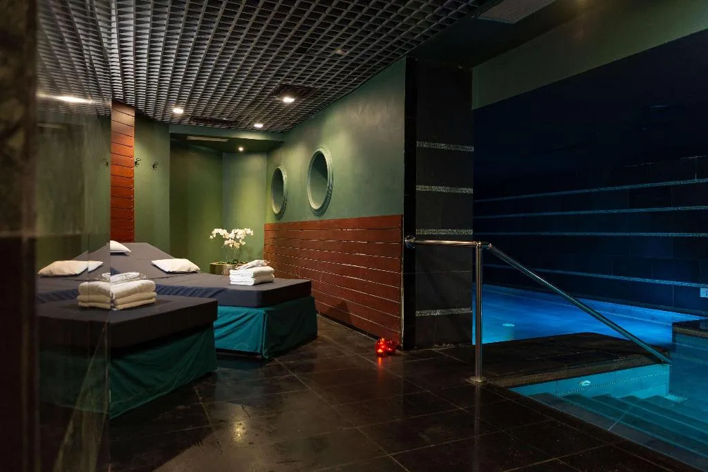 Sports and Entertainment, Grand Hotel Palace Rome, Rome