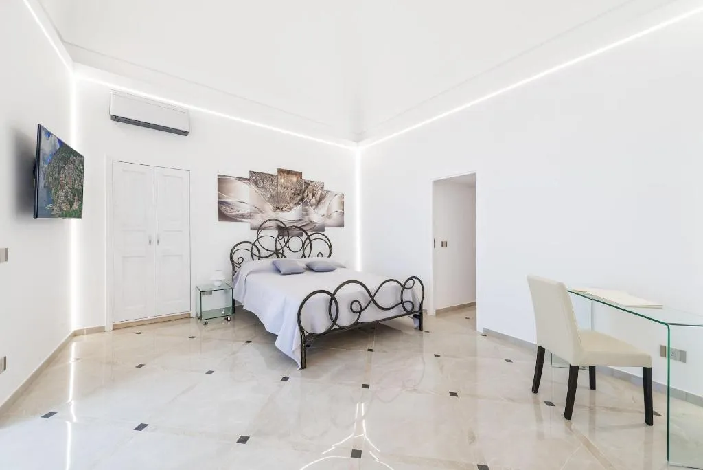 Room, Villa Magia, Naples