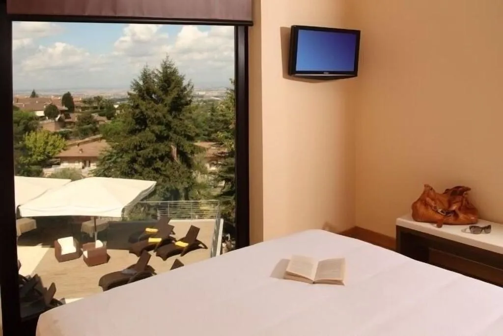 DOUBLE SUPERIOR Room, Villa Mercede, Rome