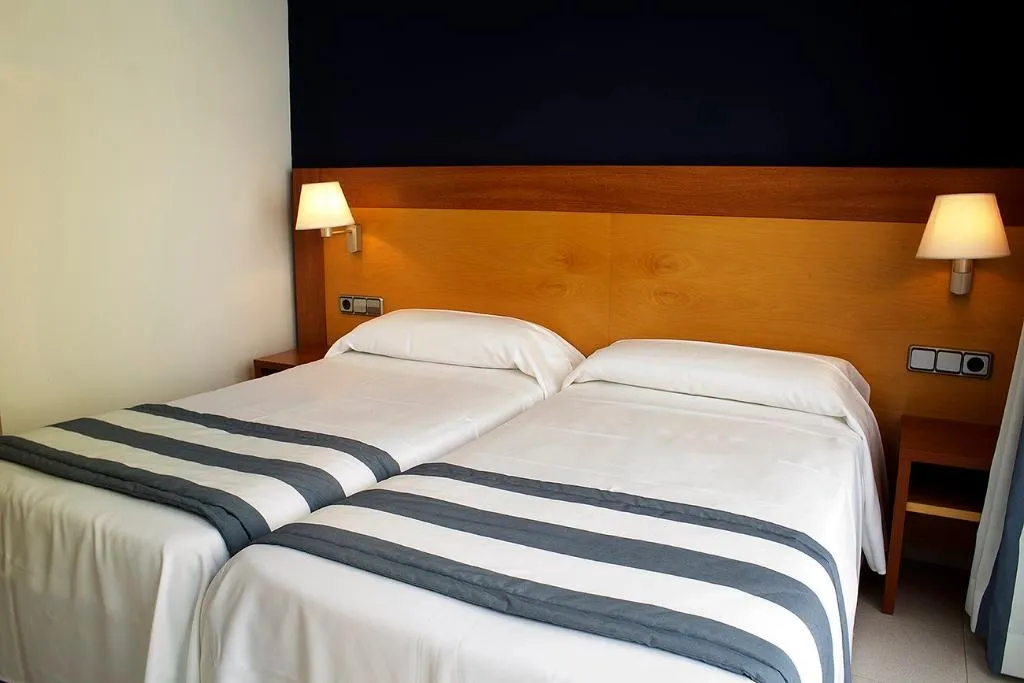 Double or Twin INNER Room, Els Pins, Costa Brava