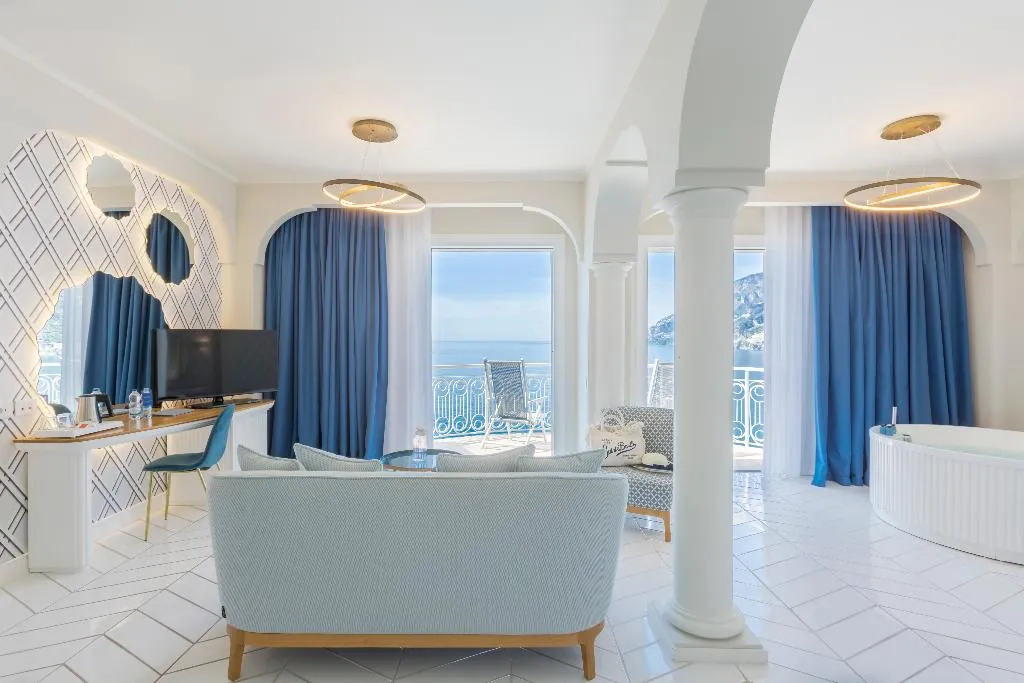 Room, Hotel Club Due Torri, Naples