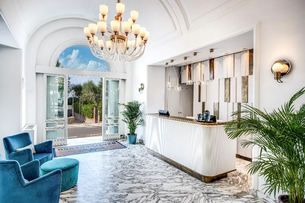 Lobby, Hotel Mediterraneo Sorrento, Naples