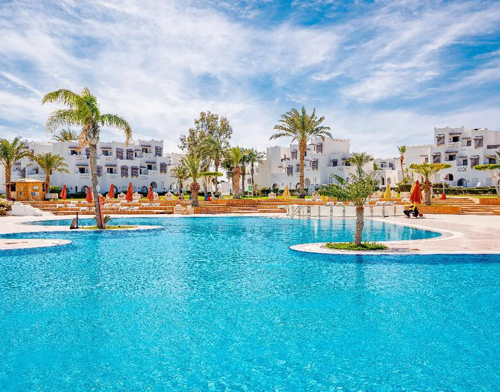 DOUBLE SEA VIEW Room, Mercure Hurghada, Red Sea Riviera
