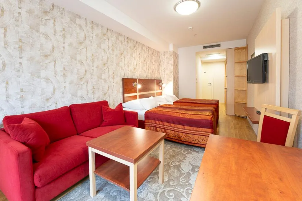 DOUBLE GARDEN VIEW Room, EA Hotel Julis, Prague
