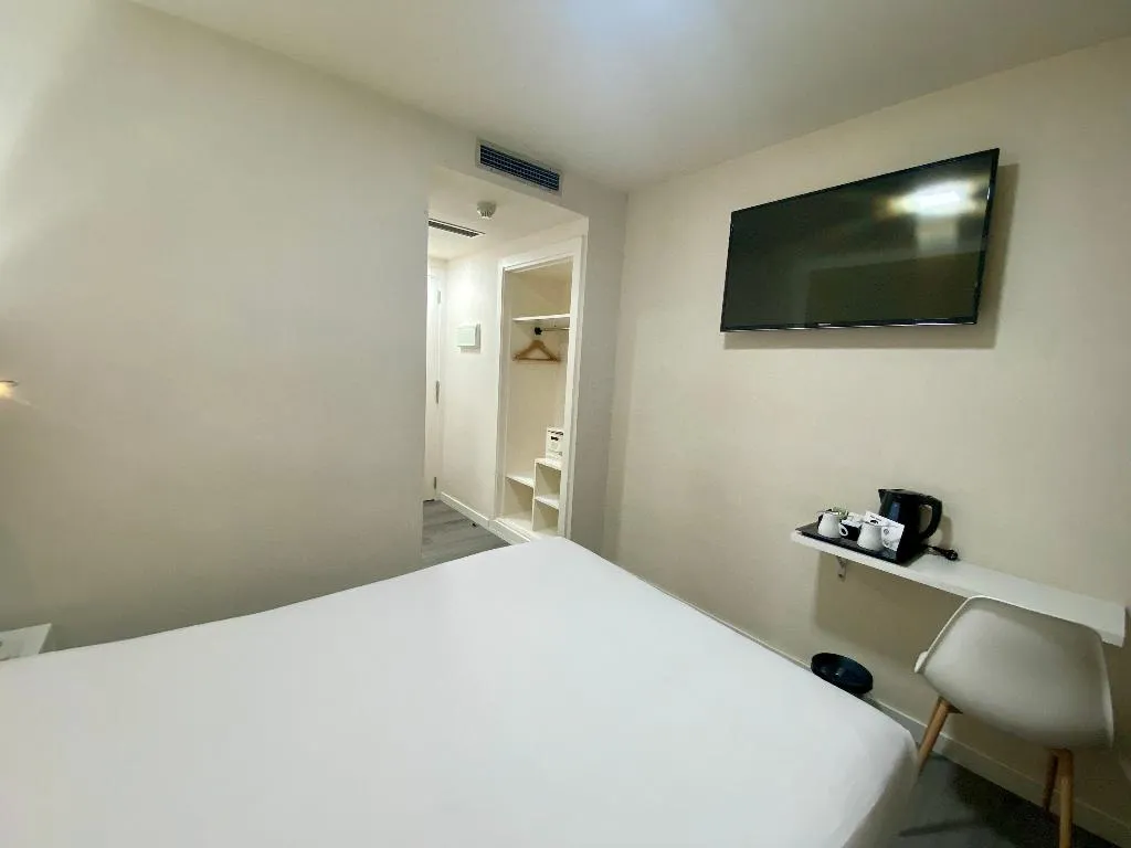DOUBLE WITH DOUBLE BED Room, Bcn Urbaness Hotels Del COMTE, Barcelona