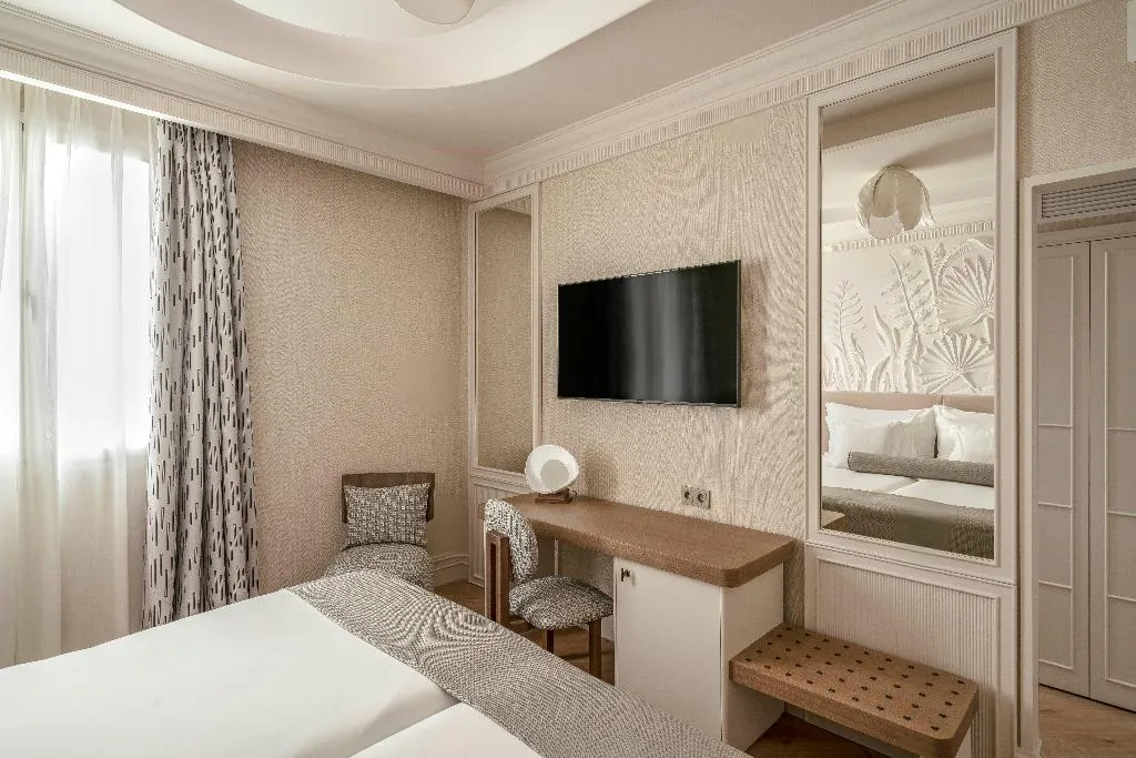 DOUBLE STANDARD Room, Vincci Madrid Centrum, Madrid