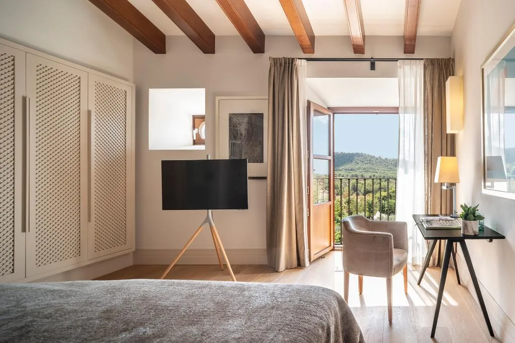 DOUBLE DELUXE Room, Castell Son Claret, Majorca