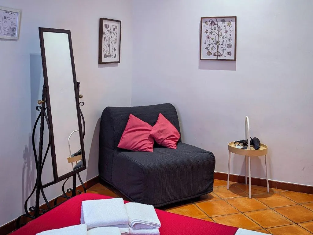 Room, La Locanda Dell Arte, Naples