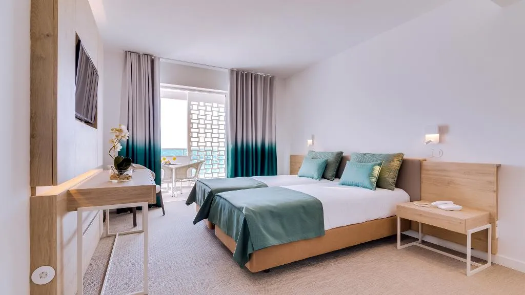 Double or Twin SEA VIEW Room, Sol e Mar Adults Only, Algarve