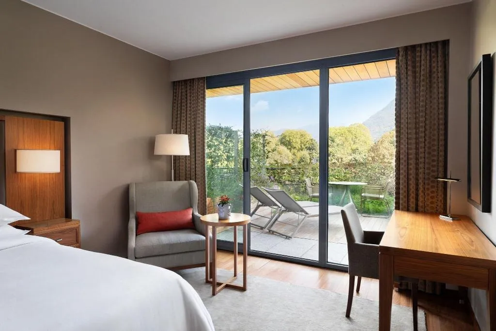 DOUBLE DELUXE WITH TERRACE Room, Sheraton Lake Como, Milan